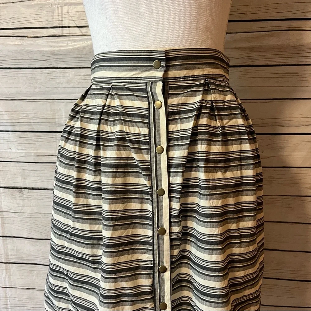 Corey Lynn Calter Black and Cream Striped Skirt Size 4 - Picture 5 of 7
